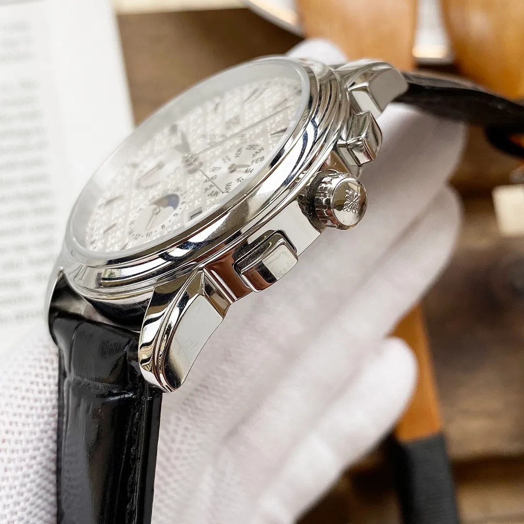 💎 The latest PP style Patek Philippe is equipped with imported 9100 multi-function movement (zero repair) function (24 hours, day of the week, stars, month) imported 316 fine steel! Paired with Italian imported calfskin! Original pin buckle! Size 42mm. Wear-resistant and scratch-resistant sapphire glass! Super waterproof to 50 meters! Simple but not simple! Patek Philippe, you deserve it.